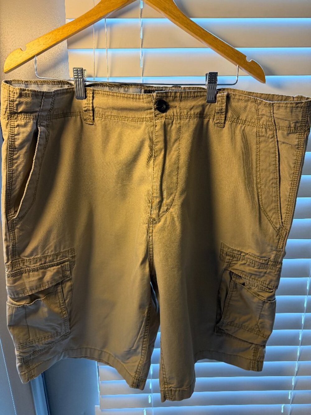 Unionbay Men's Cargo Shorts Size 40 Khaki Tan Utility Casual